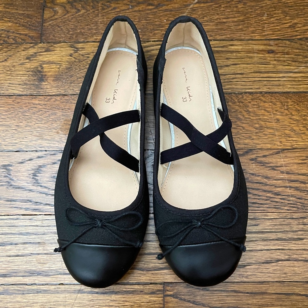 EUC Zara Girls Ballet Flats in Size 2